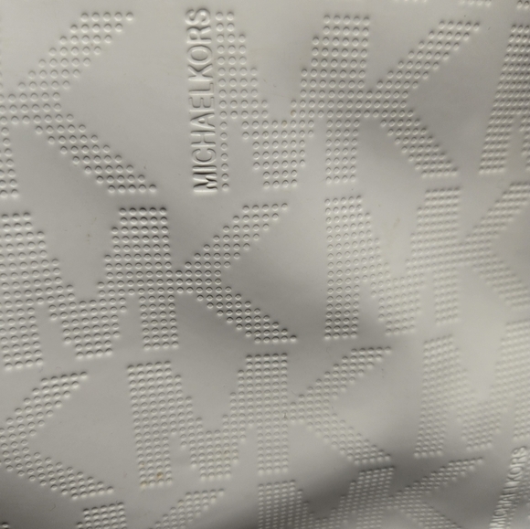 Michael Kors White Large Tote Purse - Picture 5 of 8